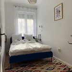 Buda's Crib - Quiet Apatment With Great Access To The Highlights, Restaurants, Shopping דירה *