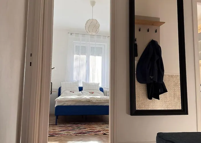 Buda's Crib * בודפשט