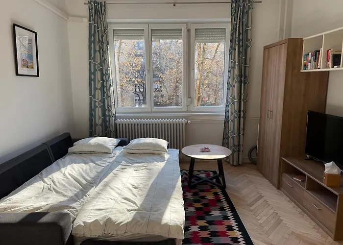 Buda's Crib アパート *